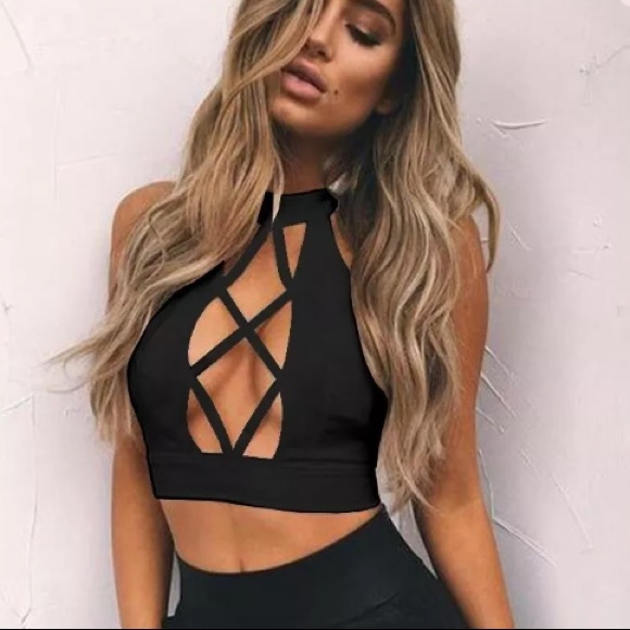 Tops - Black sexy strappy criss cross crop top XL